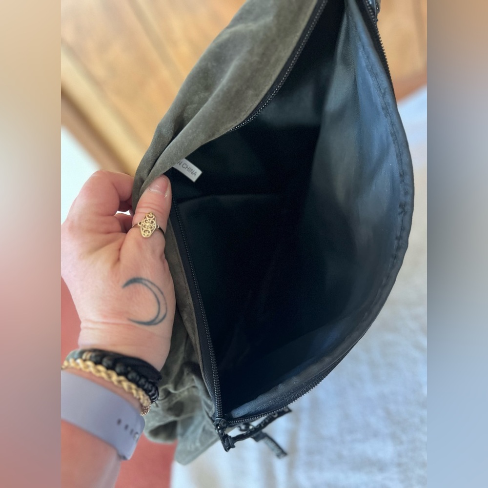 Wilcor sling bag